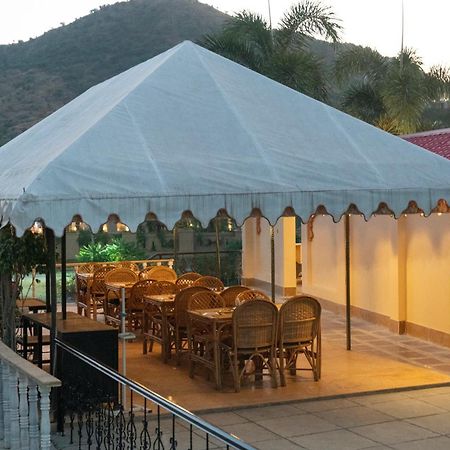 Udai Nature Valley Resort - A Peace Full Farmhouse Resort Udaipur Exteriör bild