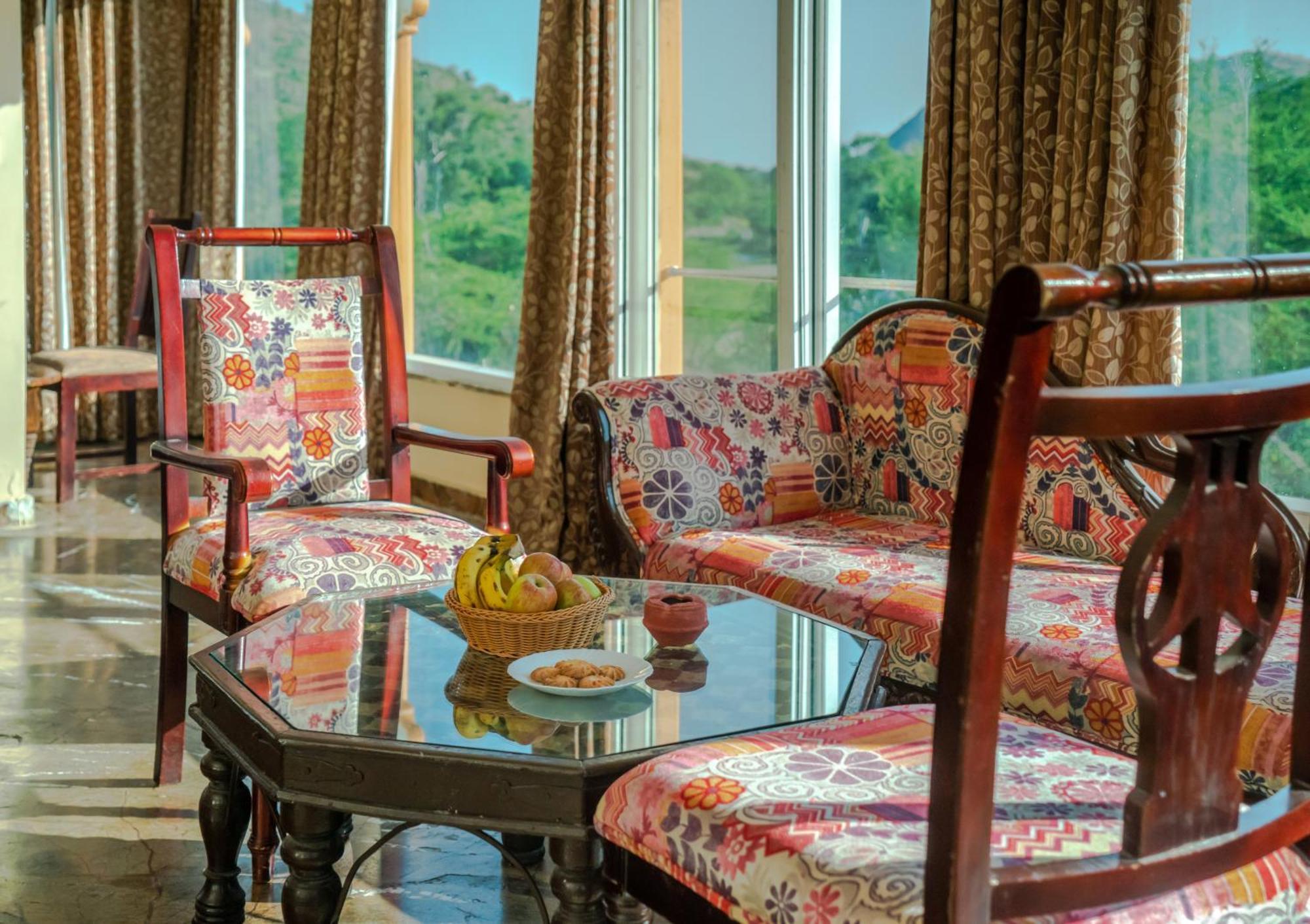 Udai Nature Valley Resort - A Peace Full Farmhouse Resort Udaipur Exteriör bild